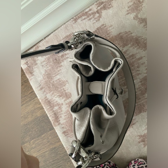 Vintage Y2K 2011 COACH Madison F1120-17016 Leather Drawstring Grey Bag LIKE NEW - Picture 16 of 16